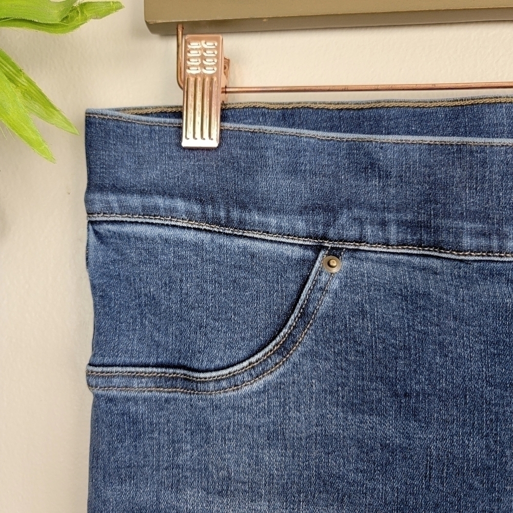 Spanx Pull On High Rise Jegging Distressed Skinny Frayed Step Hem Jeans L - Picture 2 of 12